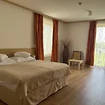 Legend 3* Dunajská Streda