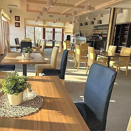 Hotel Legend Dunajska Streda