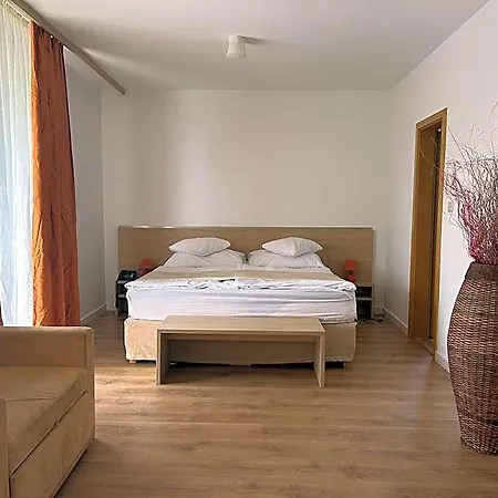 Legend 3* Dunajska Streda
